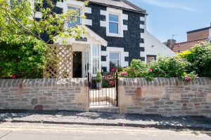 The front of Bridgend House